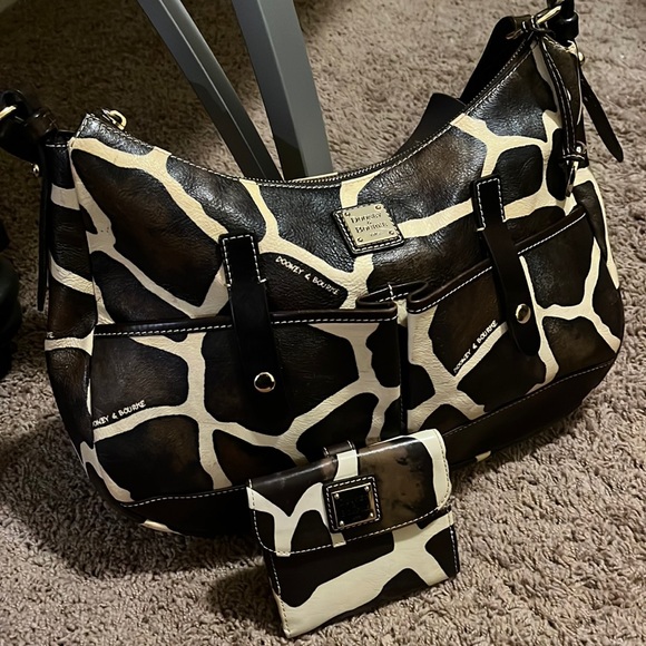 Dooney and Bourke purse and wallet set